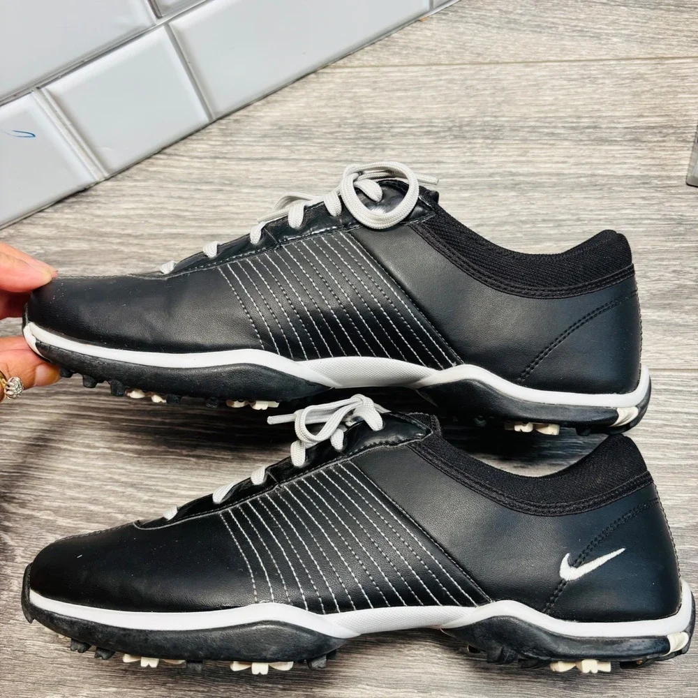 Nike Women's Black Delight II Golf Shoes Spiked Leather White Stitching Size 9.5